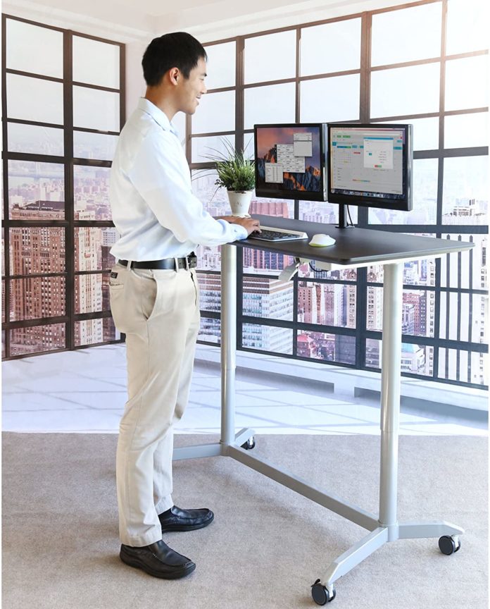 Seville Classics Airlift - höhenverstellbarer Schreibtisch - stehend und sitzend arbeiten Seville Classics Airlift - höhenverstellbarer Schreibtisch - stehend und sitzend arbeiten